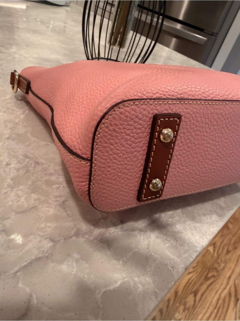 Dooney and BOURKE zip pebble grain Crossbody with coin purse - Picture 6 of 11